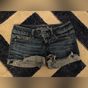 American Eagle Womens denim stretch cut off shorts size 4